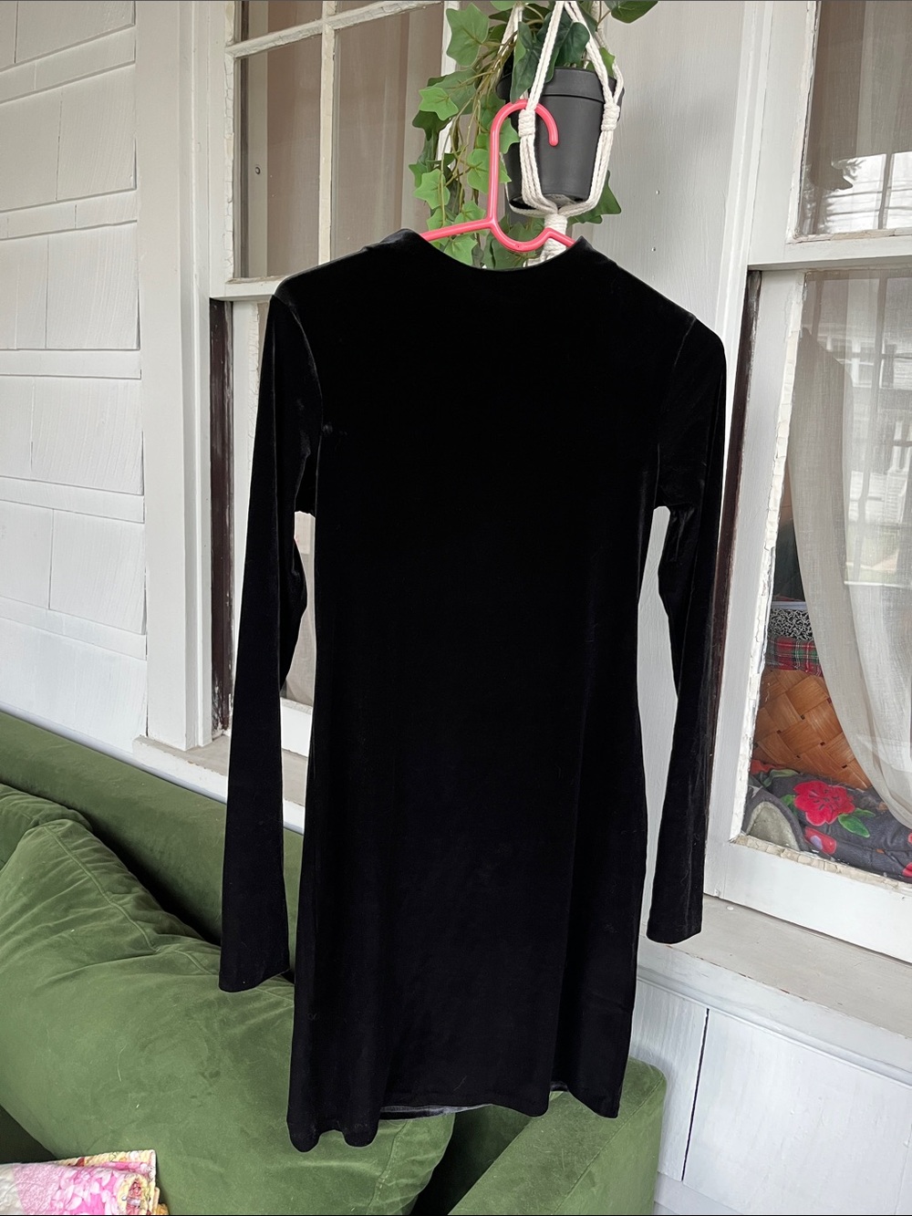 H&M Black Velvet Long-Sleeve Mini Dress